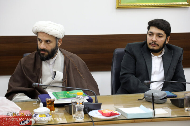 Photos: Members of "Menar" Seminary Council meet Ayatollah Ramazani