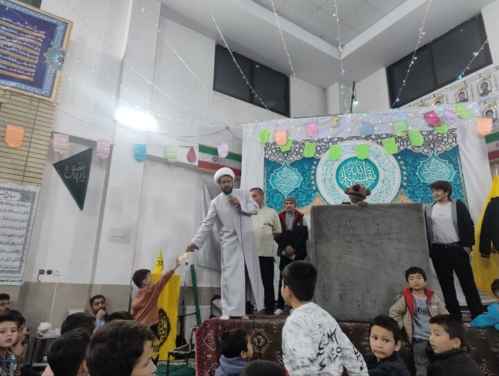 Photos: Honoring Fatemiyoun Volunteers on Hazrat Zahra Birth Anniversary in Mashhad