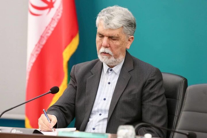 انتخاب حضرت آیت الله خامنه‌ای استمرار راه انقلاب اسلامی است