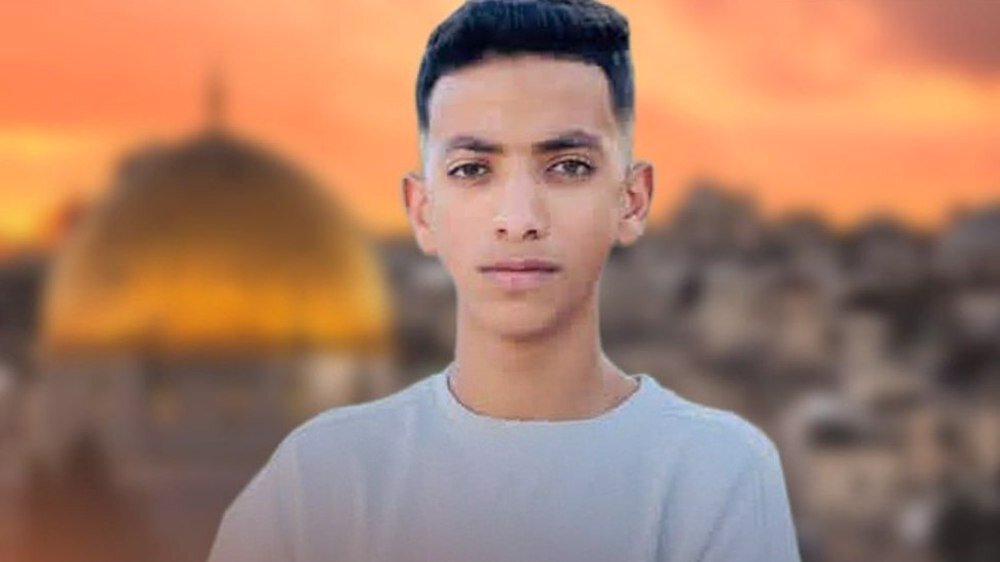 17-year-old Palestinian martyred in Israeli raid to West Bank