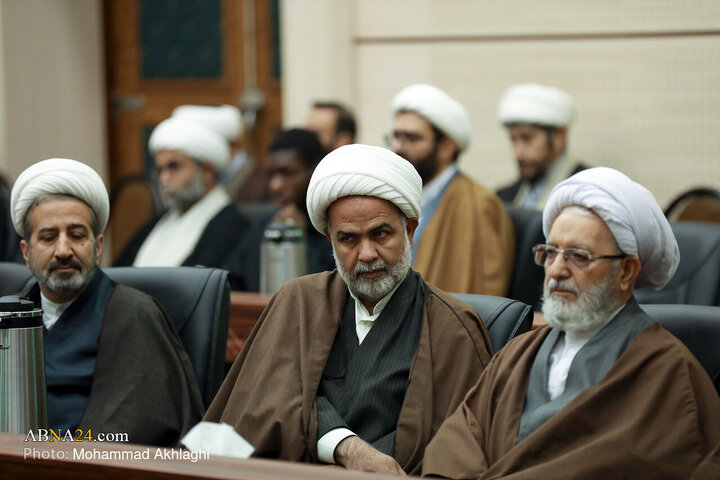 رونمایی از ۵۰ اثر پژوهشی مجمع جهانی اهل‌بیت(ع) در ۸ زبان