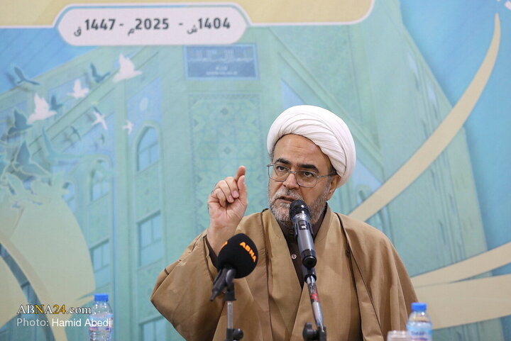 آیین رونمایی از ۶ محصول جدید بنیاد رسول رحمت در قم