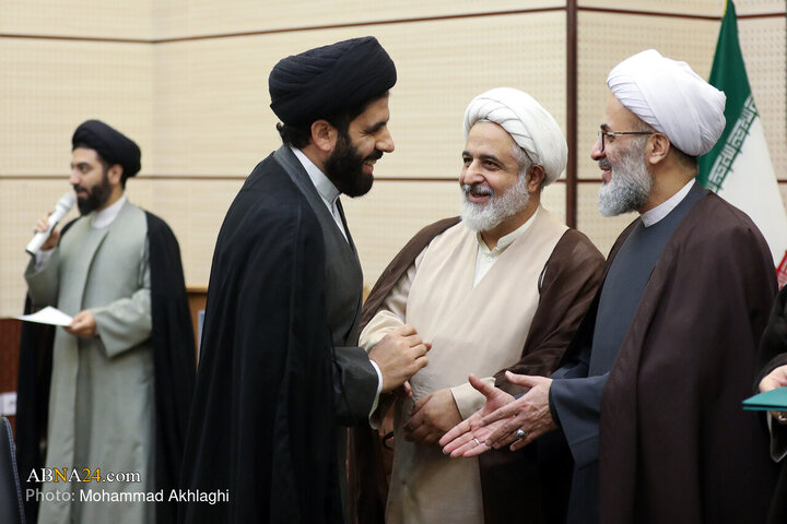 رونمایی از ۵۰ اثر پژوهشی مجمع جهانی اهل‌بیت(ع) در ۸ زبان _ ۱