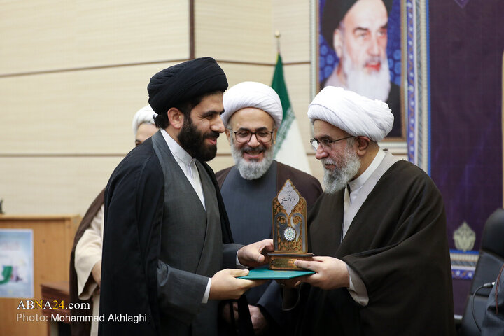 رونمایی از ۵۰ اثر پژوهشی مجمع جهانی اهل‌بیت(ع) در ۸ زبان _ ۱
