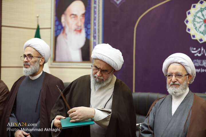 رونمایی از ۵۰ اثر پژوهشی مجمع جهانی اهل‌بیت(ع) در ۸ زبان _ ۱