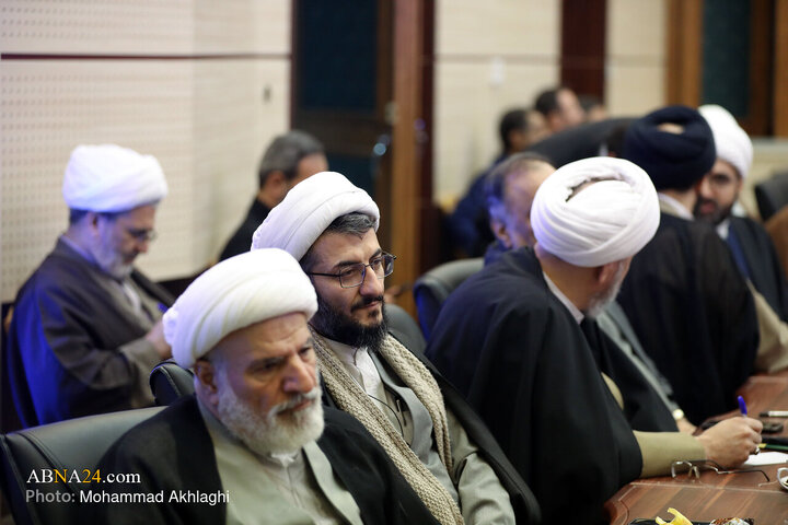 آیین رونمایی از موسوعه معارف شیعه در مجمع جهانی اهل‌بیت(ع)