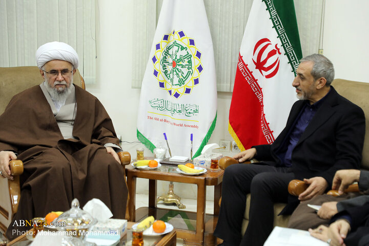 دیدار مهمانان خارجی جایزه جهانی امام خمینی(ره) با دبیر‌کل مجمع جهانی اهل‌بیت(ع)
