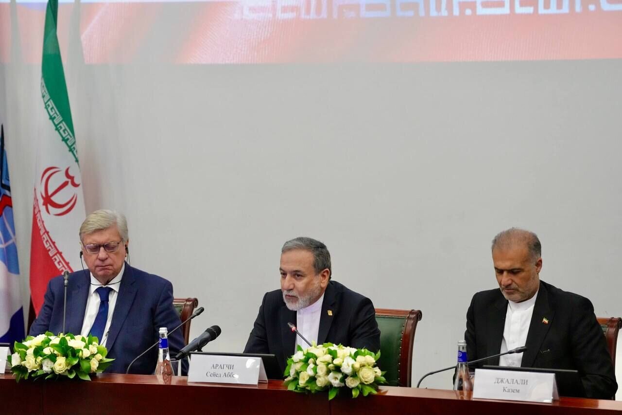 Iran, Russia united in opposing US hegemony: Araghchi