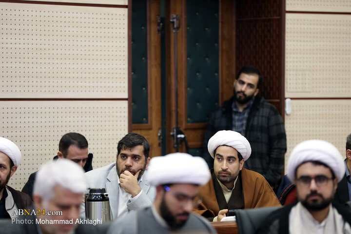 Photos (2): Unveiling ceremony of Encyclopedia of Shia teachings held at AhlulBayt World Assembly