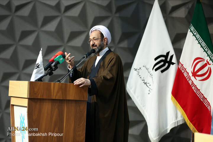 Photos: National conference on “School, Conduct of Holy Prophet: Islamic Humanities for Building Individuals, Society”
