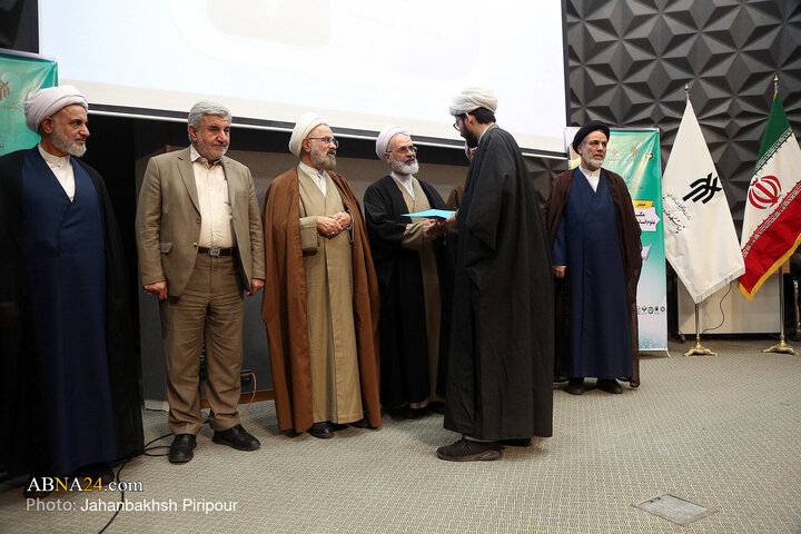 Photos: National conference on “School, Conduct of Holy Prophet: Islamic Humanities for Building Individuals, Society”