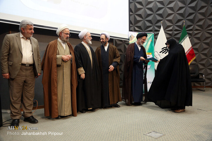 Photos: National conference on “School, Conduct of Holy Prophet: Islamic Humanities for Building Individuals, Society”