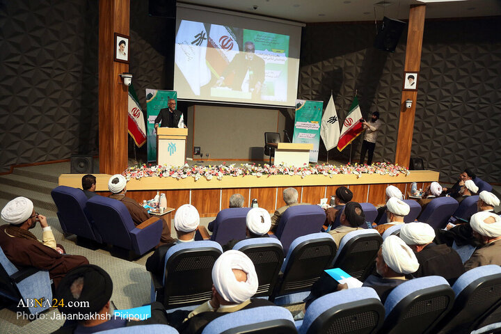Photos: National conference on “School, Conduct of Holy Prophet: Islamic Humanities for Building Individuals, Society”