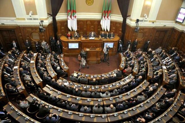 ثبت پیش‌نویس قانونی جرم‌انگاری استعمار فرانسه توسط پارلمان الجزایر کلید خورد