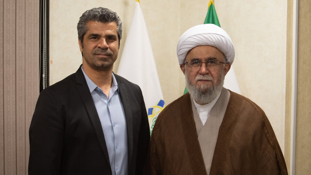 تأکید بر پیوند دیپلماسی ورزشی با گفتمان بین‌المللی اهل‌بیت(ع) در دیدار رئیس فدراسیون تکواندو با آیت الله رمضانی