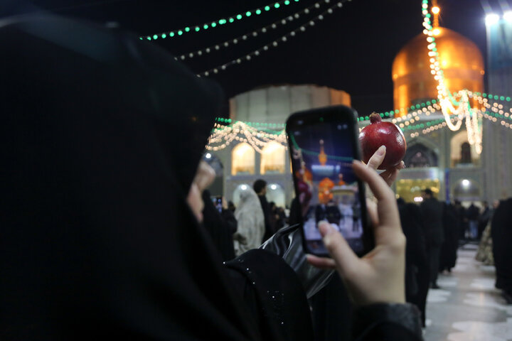 Photos: Atmosphere of Imam Reza holy shrine on night of birth anniversary of Imam Baqir