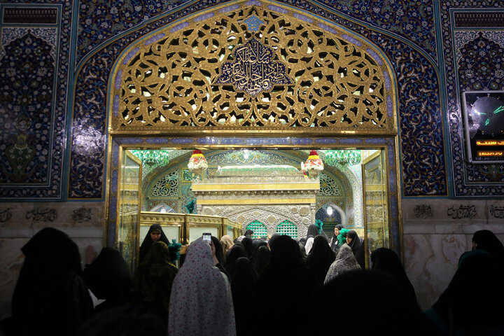Photos: Atmosphere of Imam Reza holy shrine on night of birth anniversary of Imam Baqir