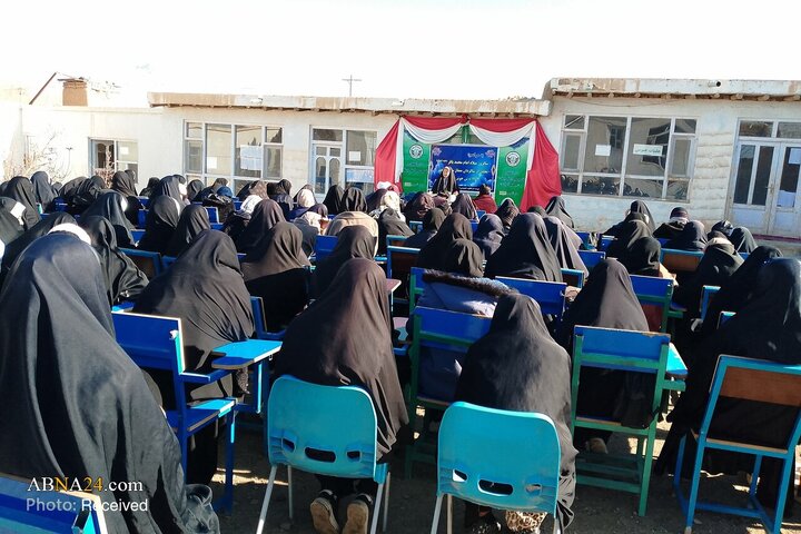 گزارش تصویری | مراسم تقدیر از اساتید و شاگردان برتر دارالعلوم اهل‌بیت(ع) بامیان در روز میلاد امام باقر(ع)
