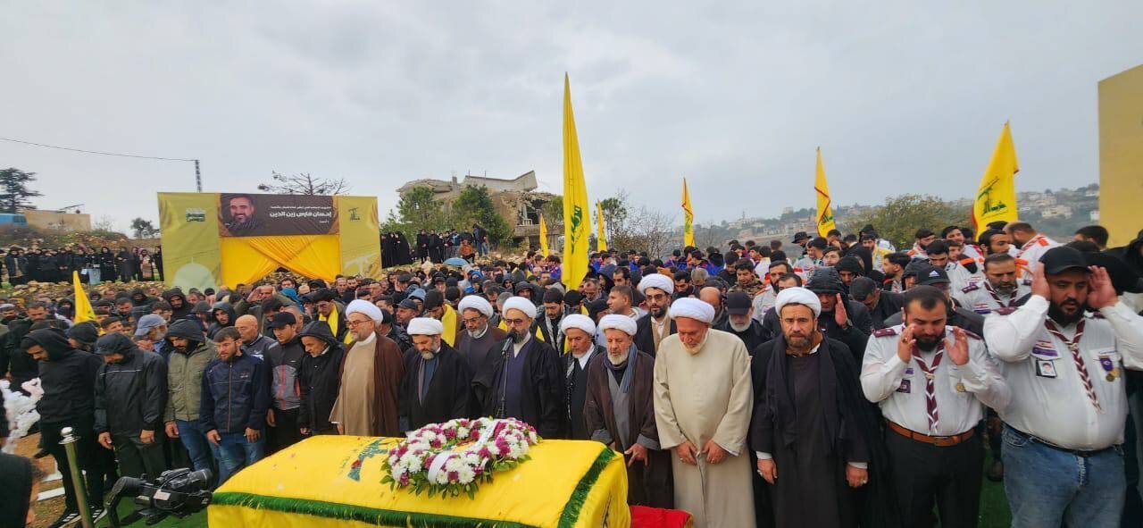 برگزاری مراسم تشییع شهید مقاومت، احسان فارس زین‌الدین در جنوب لبنان + تصاویر