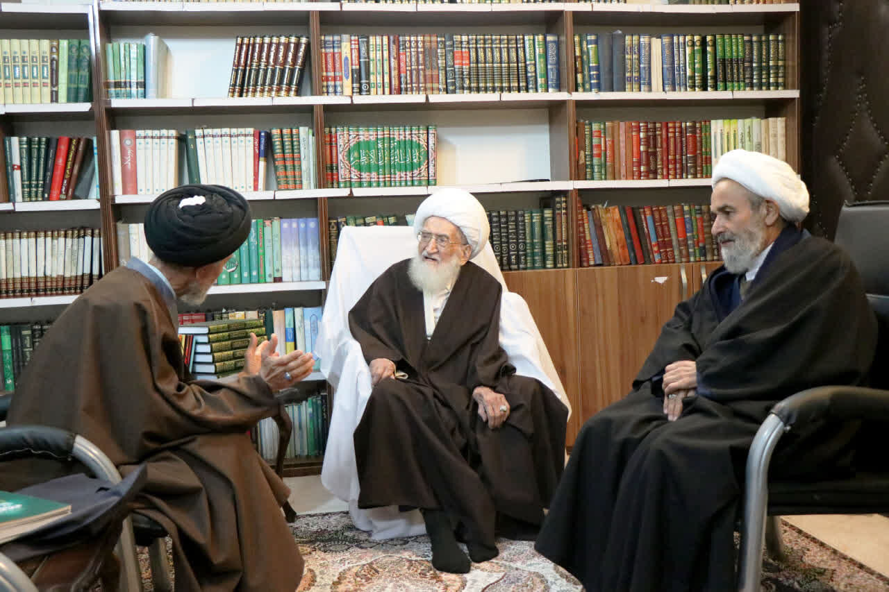 Grand Ayatollah Nouri Hamedani highlights spiritual significance of I‘tikaf