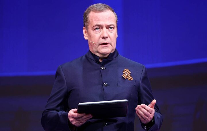 ロシア安保高官：ゼレンスキーは一生隠れて暮らすべきだ