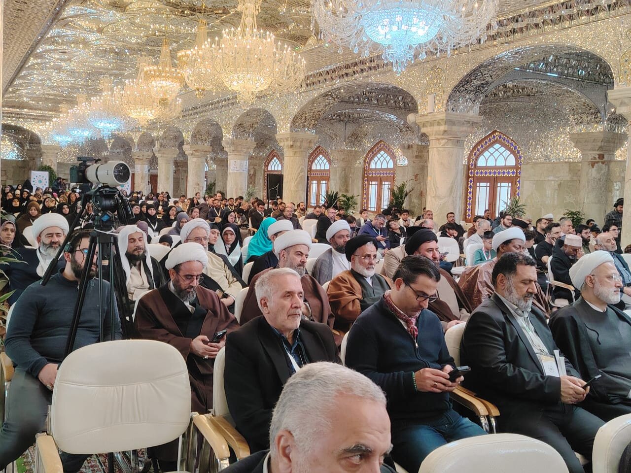 اختتامیه کنفرانس وایس ۲۰۲۵ در حرم مطهر حضرت امیرالمومنین(ع) برگزار شد + تصاویر