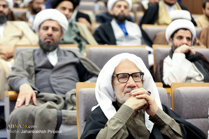 همایش تجلیل از مبلغان بین‌المللی اربعین حسینی به همت معاونت بین‌الملل حوزه‌های علمیه و مدیریت تبلیغ بین‌الملل  در سالن همایش امین مجتمع دارالولایه مرکز مدیریت حوزه‌های علمیه برگزار شد.