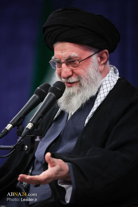 دیدار خانواده شهدای اقتدار با رهبر انقلاب در روز میلاد امیرالمومنین(ع)