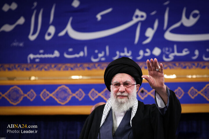 Photos: Imam Khamenei meets with families of martyrs on birth anniversary of Imam Ali (a.s.)