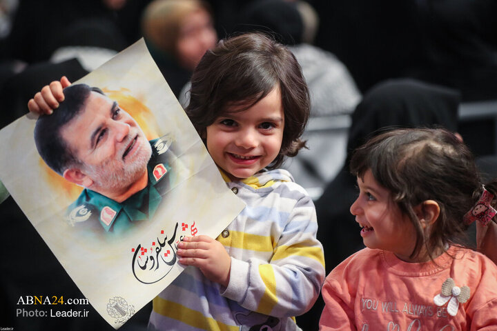 Photos: Imam Khamenei meets with families of martyrs on birth anniversary of Imam Ali (a.s.)
