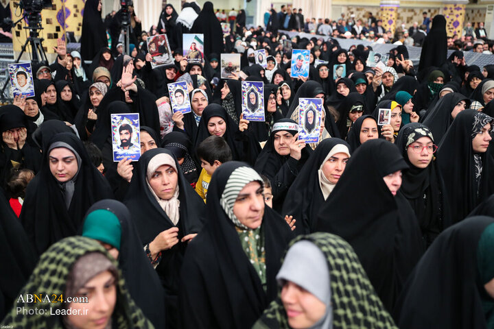 Photos: Imam Khamenei meets with families of martyrs on birth anniversary of Imam Ali (a.s.)