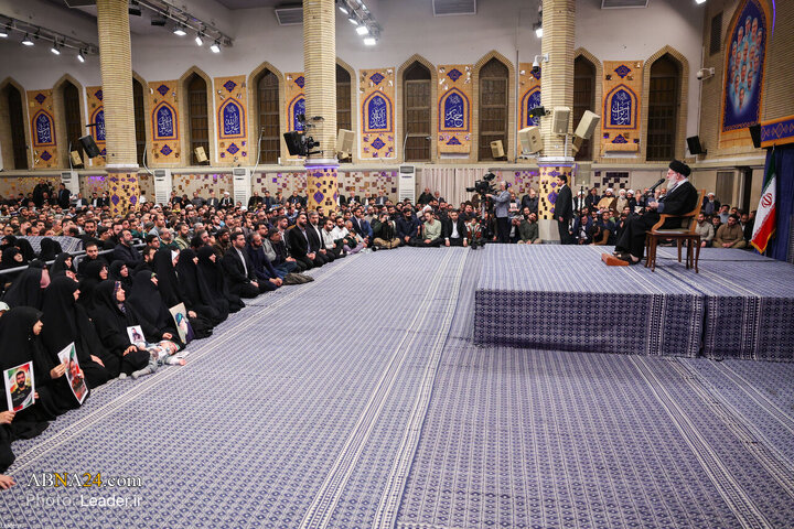 Photos: Imam Khamenei meets with families of martyrs on birth anniversary of Imam Ali (a.s.)