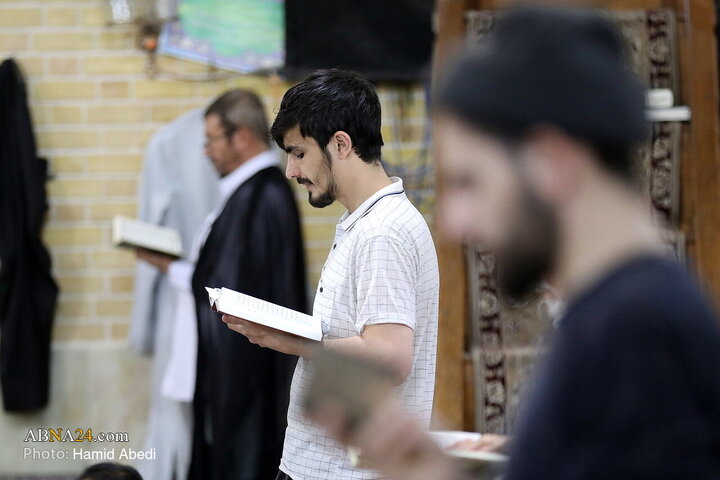 آئین معنوی اعتکاف طلاب غیرایرانی