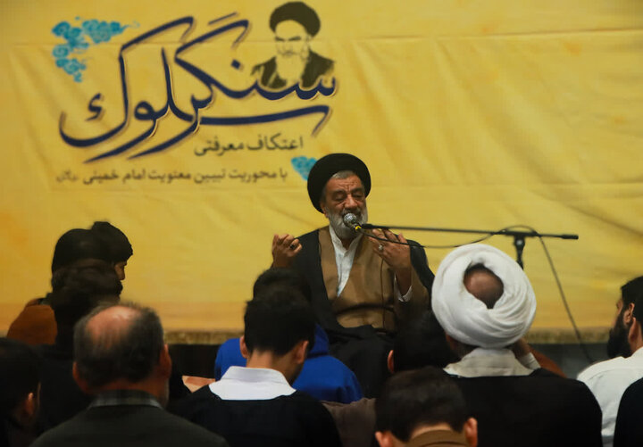 »جمع میان خلوت و جلوت« در شخصیت امام خمینی(ره)