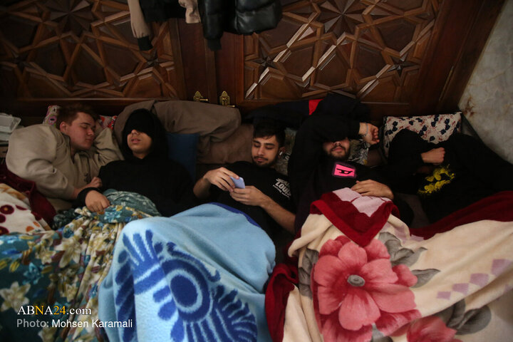 Photos: Spiritual I'tikaf Ceremony at Qom’s Azam Mosque