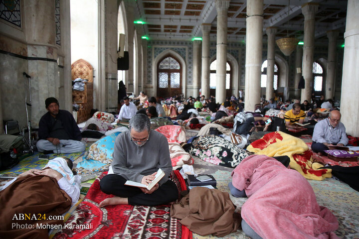 Photos: Spiritual I'tikaf Ceremony at Qom’s Azam Mosque