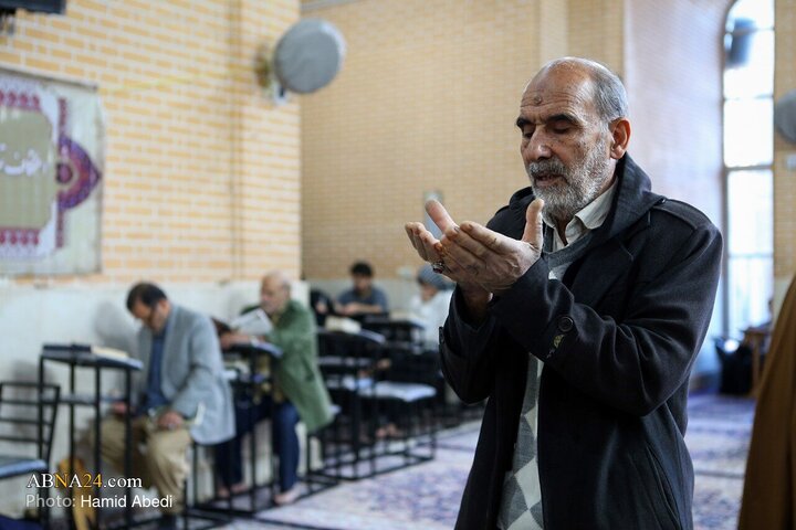 Photos: Spiritual Iʿtikaf Ceremony in Qom’s Jameh Mosque, Imam Hasan al‑Askari Mosque