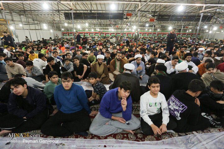 Photos: Spiritual Iʿtikaf Ceremony at "Sayyed Mosque" in Isfahan