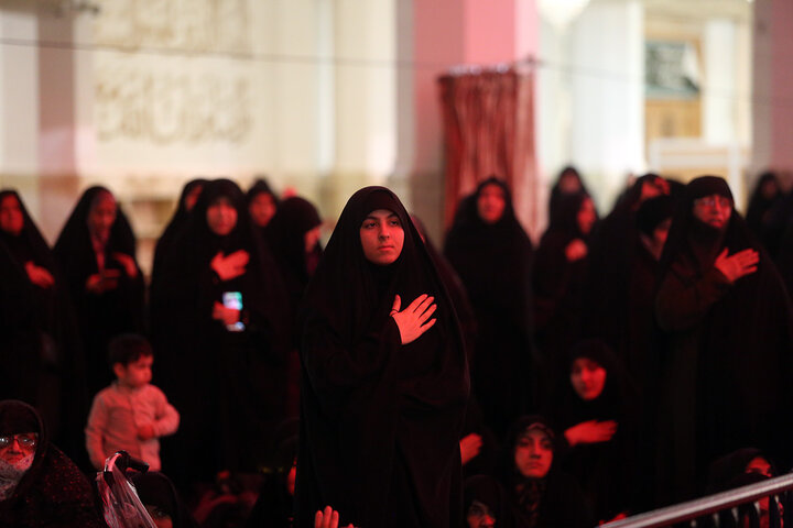 Photos: Hazrat Zainab mourning ceremony held at Lady Fatima Masoumeh shrine in Qom