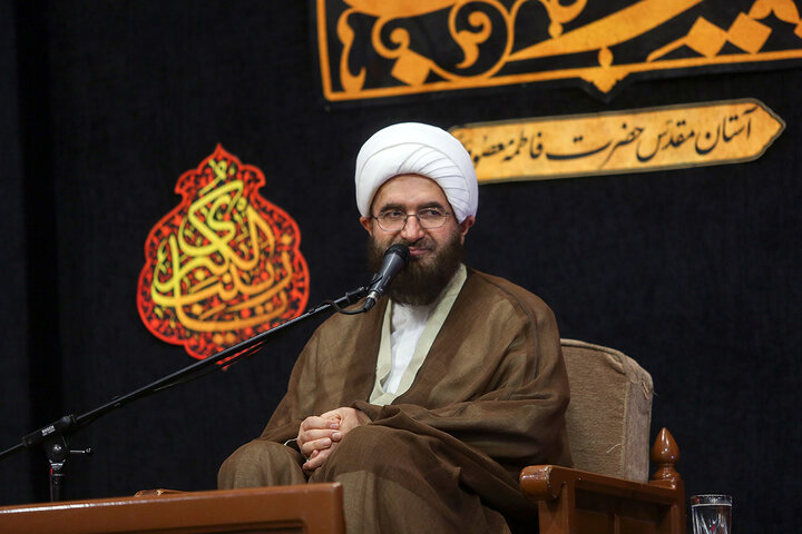 Photos: Hazrat Zainab mourning ceremony held at Lady Fatima Masoumeh shrine in Qom
