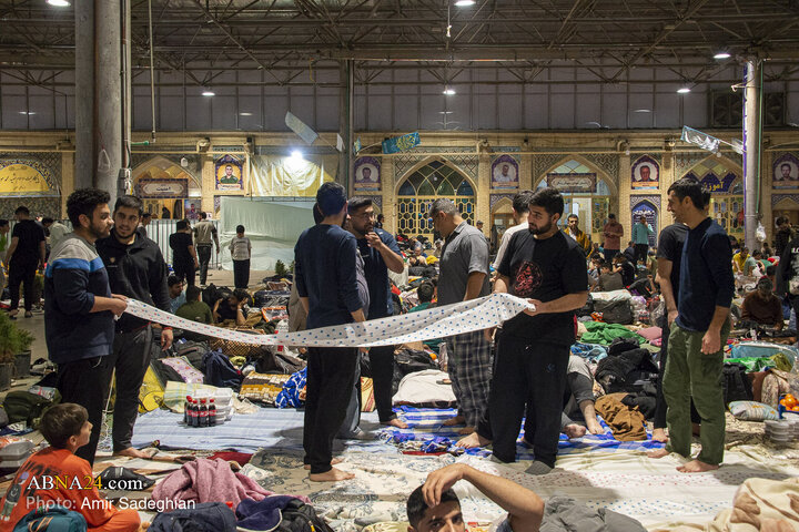 Photos: Spiritual Itikaf Ritual at Shohada Grand Mosque in Shiraz
