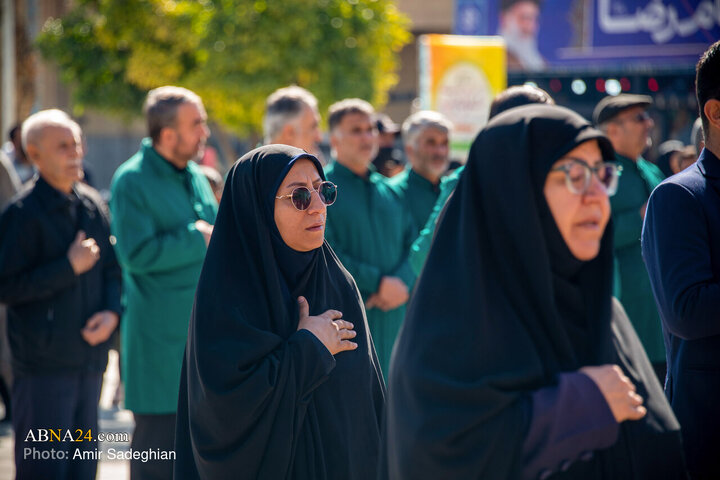 آیین سیاه‌پوشان و تعویض پرچم گنبد حرم حضرت شاهچراغ‌(ع)