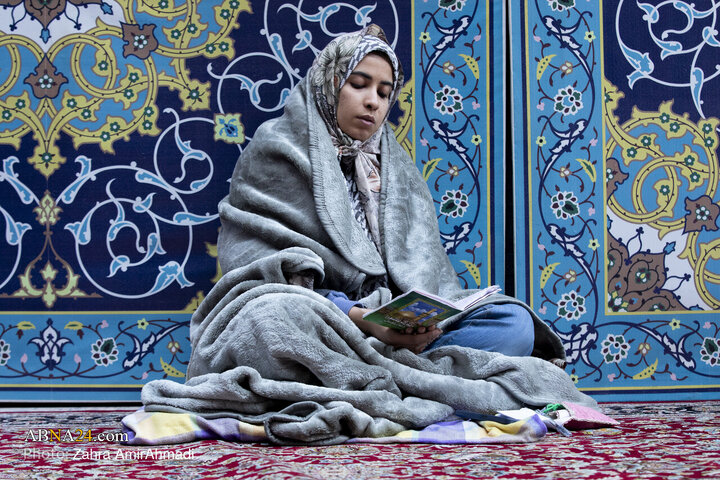 آیین اعتکاف بانوان در حرم مطهر امام رضا(ع)