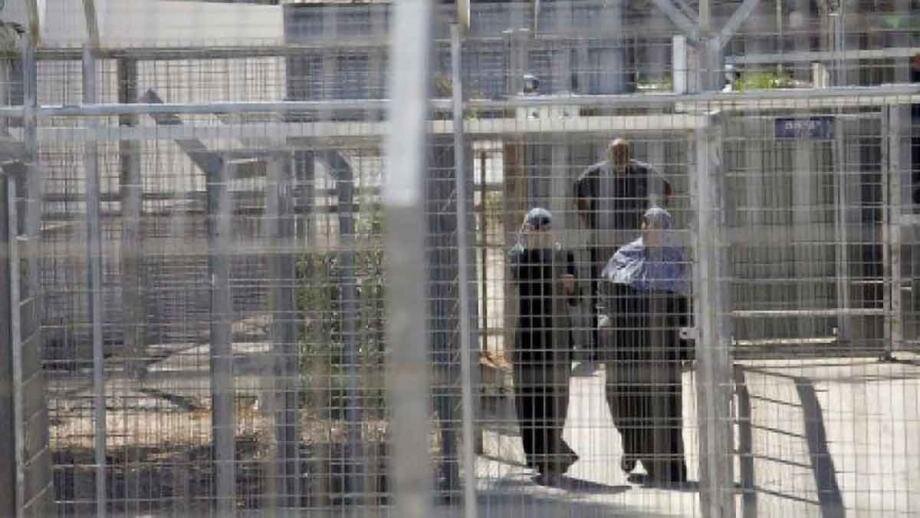 Palestinian Resistance Committees: Israel systematically represses female prisoners