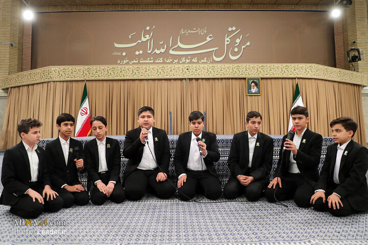 Photos: Imam Khamenei meets with people of Qom