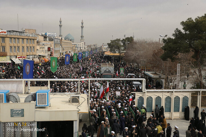 Photos: Funeral for two security forces martyred by rioters in Qom