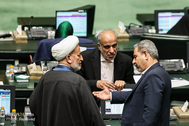 صحن علنی مجلس - ۲۱ دی