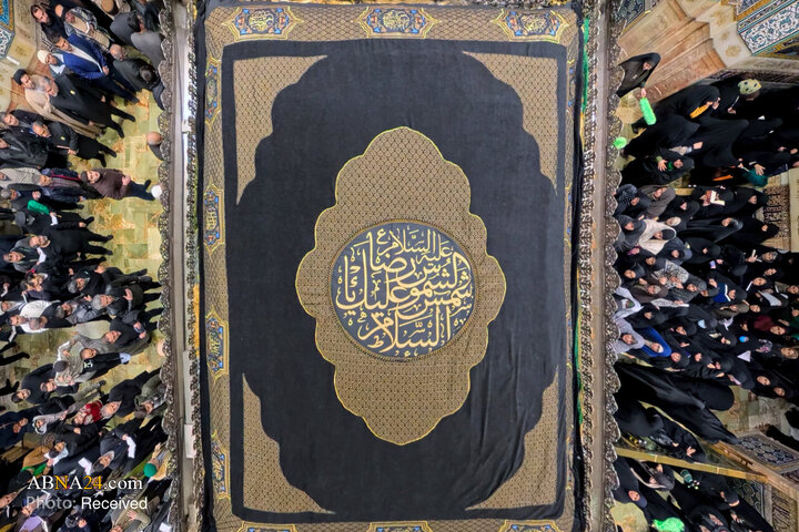 اهتزاز پرچم مشکی گنبد حرم مطهر رضوی