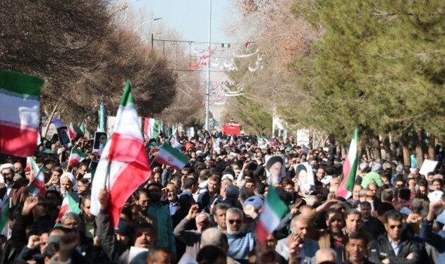کارشناسان و فعالان پاکستان: ایران هرگز تسلیم توطئه‌های آمریکا نخواهد شد