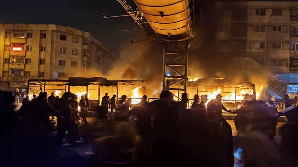 ویدیو | روایتی دردناک از لحظه به شهادت رساندن یک استاد دانشگاه توسط اغتشاشگران